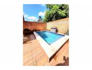 vendo hermoso duplex con piscina en Mariano Roque alonso