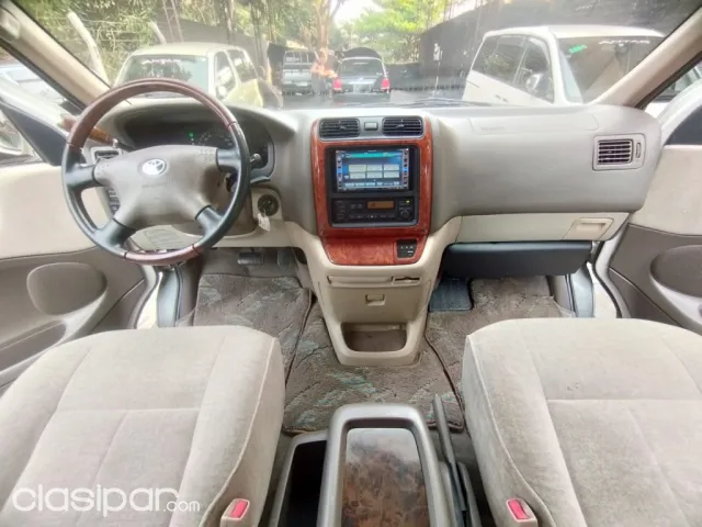 Toyota Hiace 2001 — foto 3