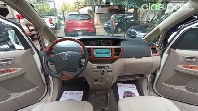 Toyota Noah 2005 — foto 7