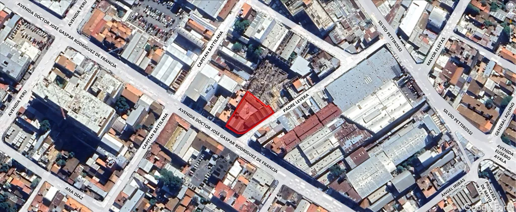 Vendo Inmueble Comercial en el Corazon mismo del Mercado 4, precio a conversar — foto 3