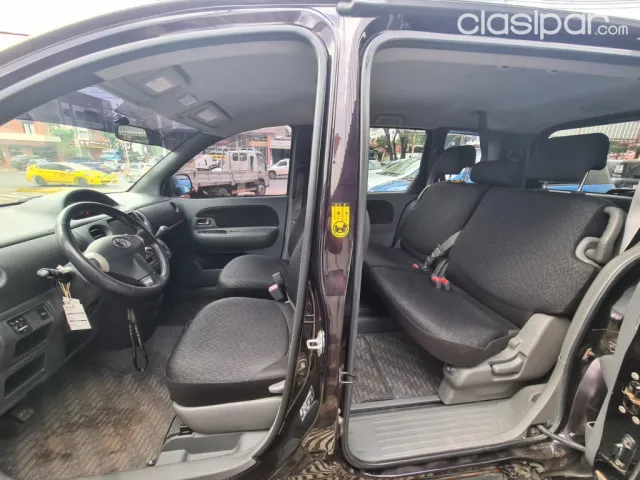 Toyota Sienta 2011 — foto 6
