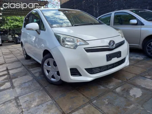 Toyota New Ractis 2011 — foto 6