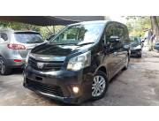 Toyota Noah 2011 recien importado full