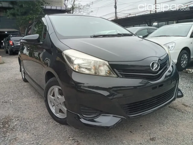 Toyota Vitz 2012 - foto 2