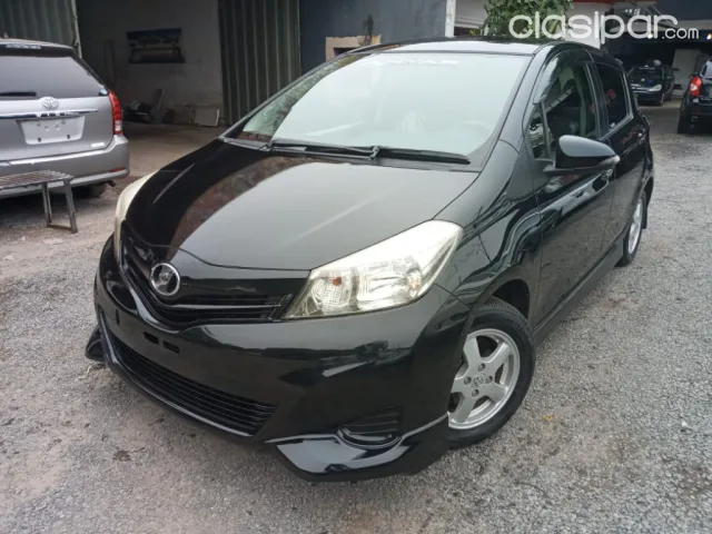 Toyota Vitz 2012 — foto 3