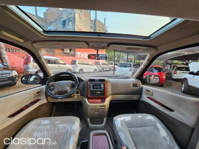 Toyota Hiace 2002 — foto 3