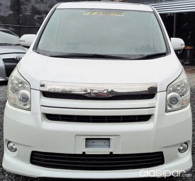 Toyota Noah 2008 — foto 4