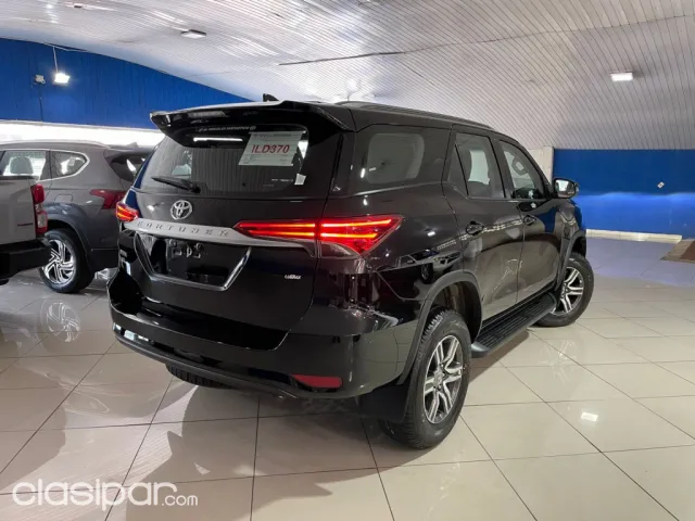 Toyota Fortuner 2024 - foto 8