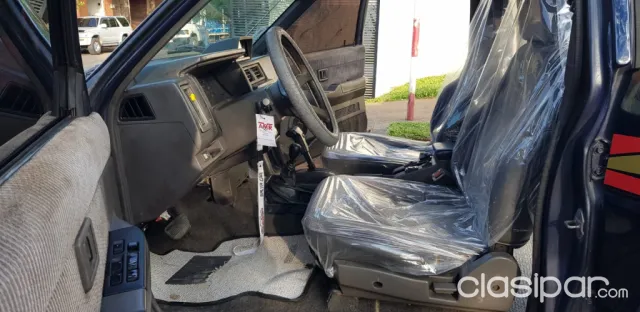 Nissan Terrano 1990 — foto 3