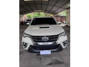 TOYOTA FORTUNER 2017 / 90.000 kms