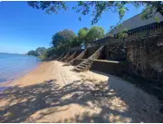 Hermosa propiedad con 210 metros sobre el Río
