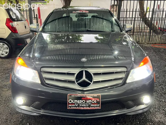 Mercedes-Benz C300 2009 — foto 4