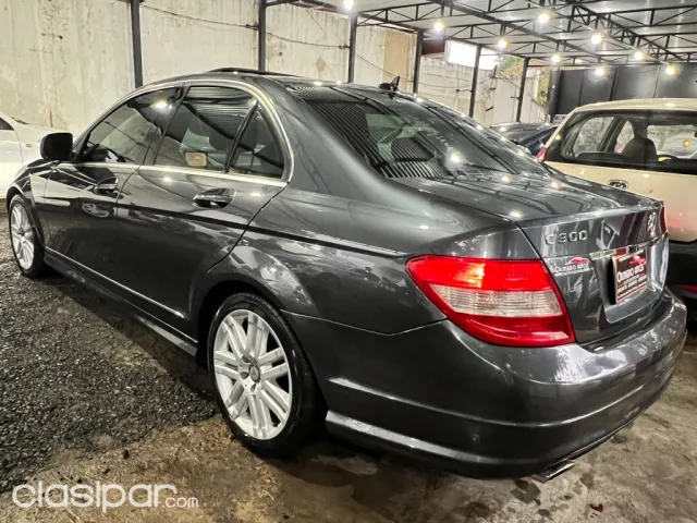 Mercedes-Benz C300 2009 — foto 7