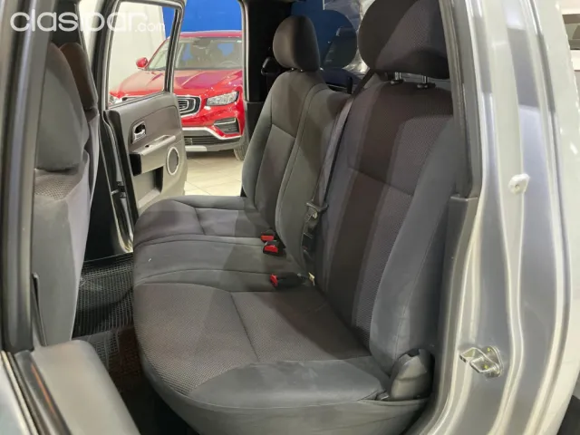 Isuzu Dimax 2011 - foto 8