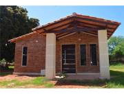 CASA EN LUQUE, Zona YUKYRY