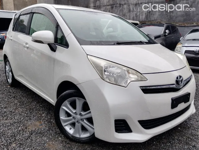 Toyota New Ractis 2011 - foto 2