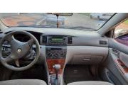 Vendo Toyota Corolla 2005 versión americana.