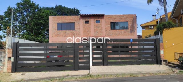Duplex - En venta 2 dúplex juntos con amplio patio en San Lorenzo - Ideal para inversores!!!