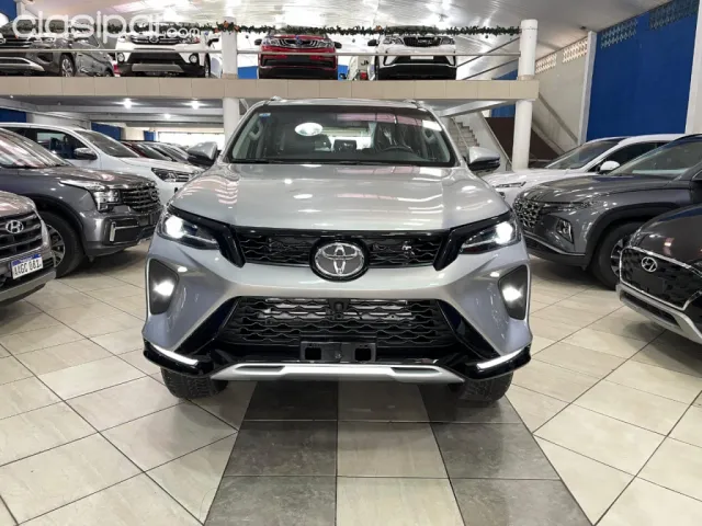 Toyota Fortuner 2024 — foto 3