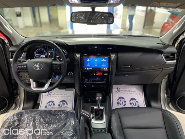 Toyota Fortuner 2024 — foto 7
