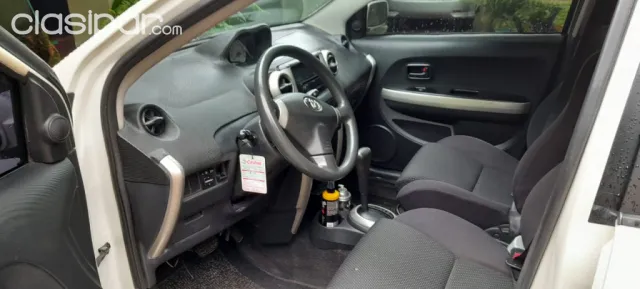 Toyota Ist 2003 - foto 2