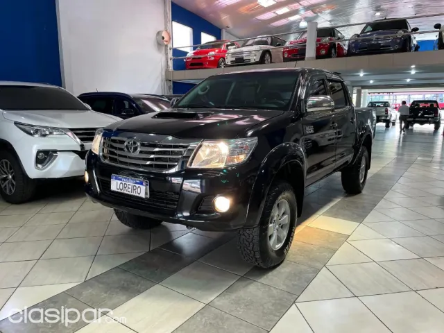Toyota Hilux 2015 — foto 2