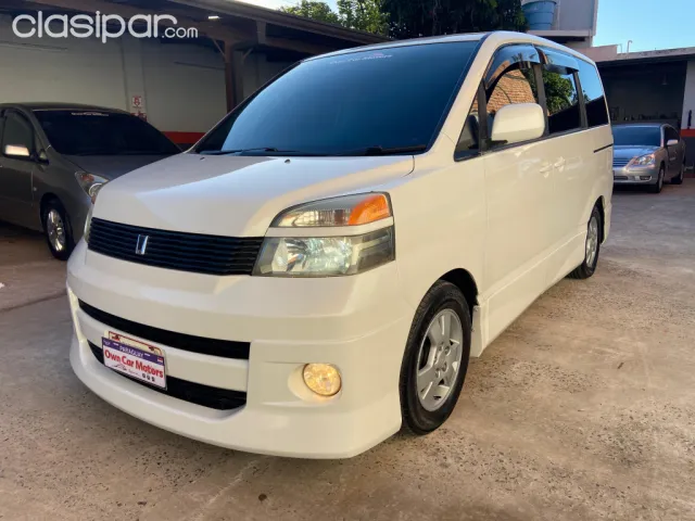 Toyota Voxy 2003 — foto 5