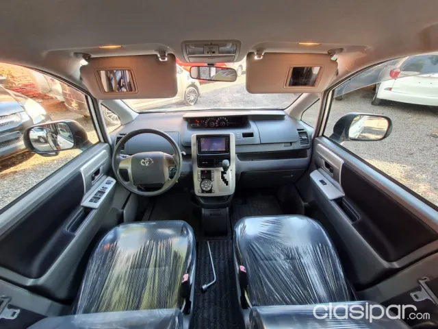 Toyota Noah 2008 — foto 6