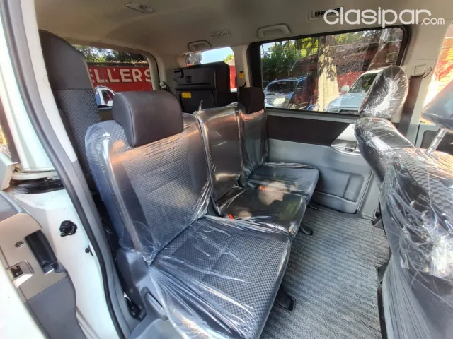 Toyota Noah 2008 — foto 7
