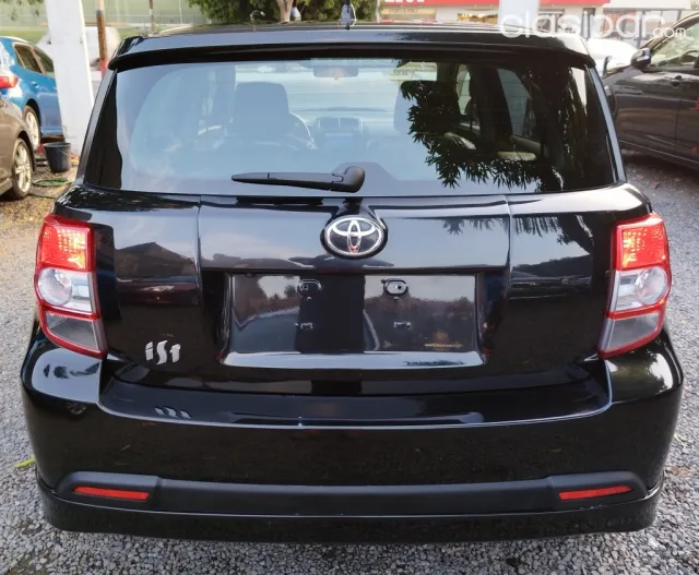 Toyota New Ist 2007 — foto 4