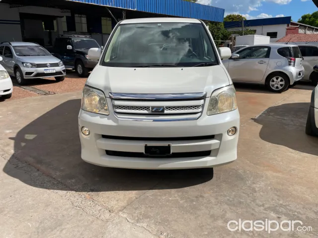 Toyota Noah 2004 — foto 3