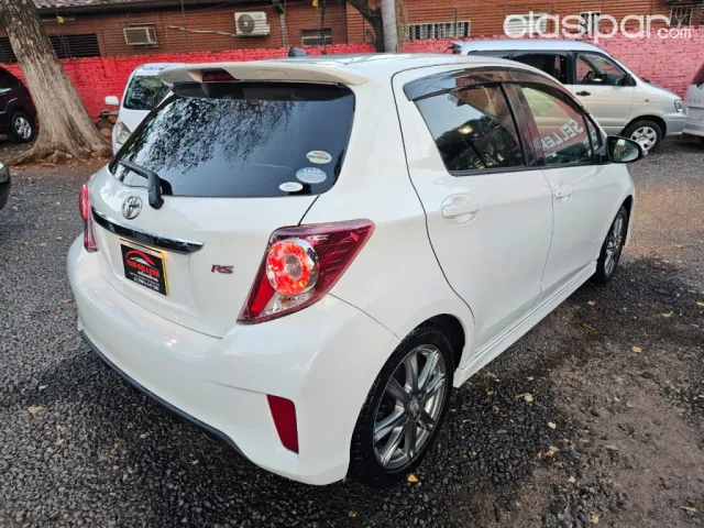 Toyota Vitz 2011 — foto 6