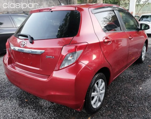 Toyota Vitz 2011 — foto 6