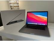 2018 Apple 15 MacBook Pro 2.9GHz i9/32GB/2TB Flash/560X/Touch Bar