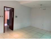 Alquilo Duplex a 3 cuadras de los Jardines - Villa Adela, Luque