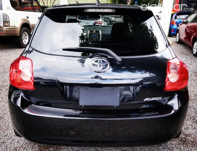 Toyota Auris 2008 — foto 3
