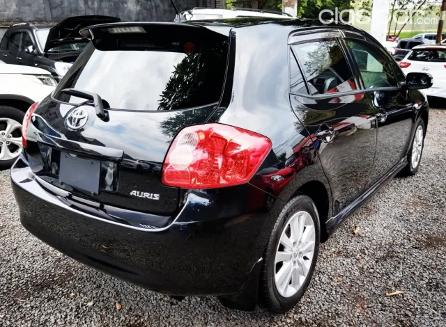 Toyota Auris 2008 — foto 6