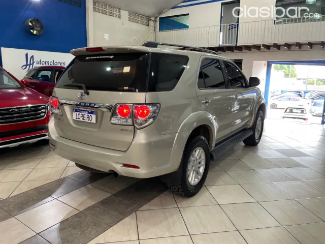 Toyota Fortuner 2012 — foto 7