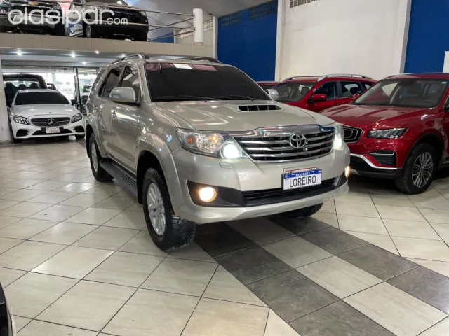Toyota Fortuner 2012 — foto 8
