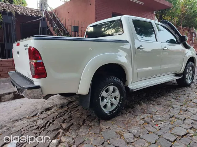 Toyota Hilux 2011 — foto 3
