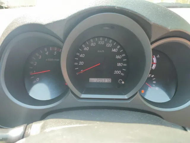 Toyota Hilux 2011 — foto 4