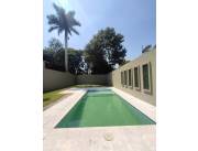 Alquilo Casa en condominio con piscina en Fernando de la Mora