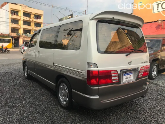 Toyota Hiace 2001 — foto 4