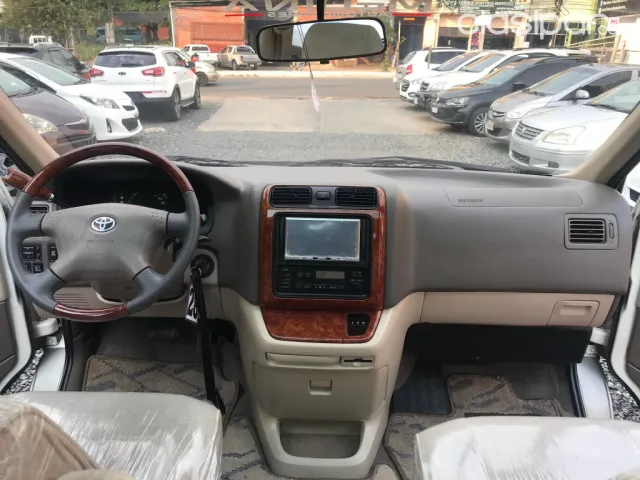 Toyota Hiace 2001 — foto 5