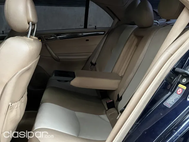 Mercedes-Benz W203 Año 2002 — foto 7