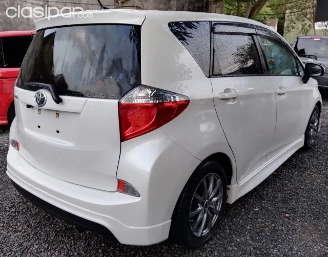 Toyota New Ractis 2011 — foto 7