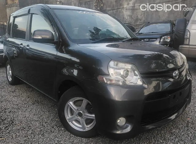 Toyota Sienta 2012 - foto 2