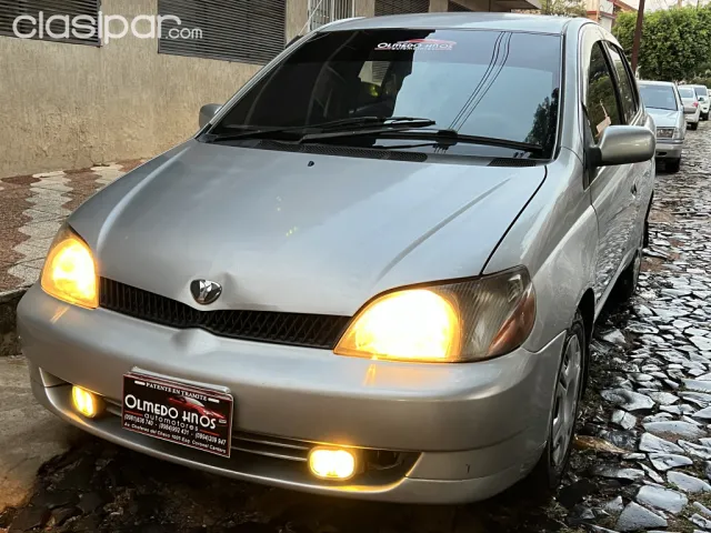Toyota Platz 2001 - foto 2