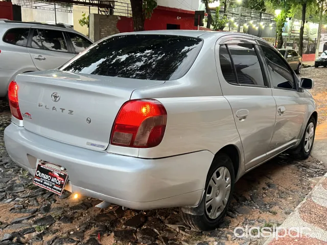 Toyota Platz 2001 — foto 7