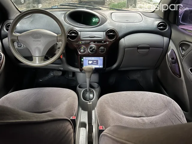 Toyota Platz 2001 - foto 8